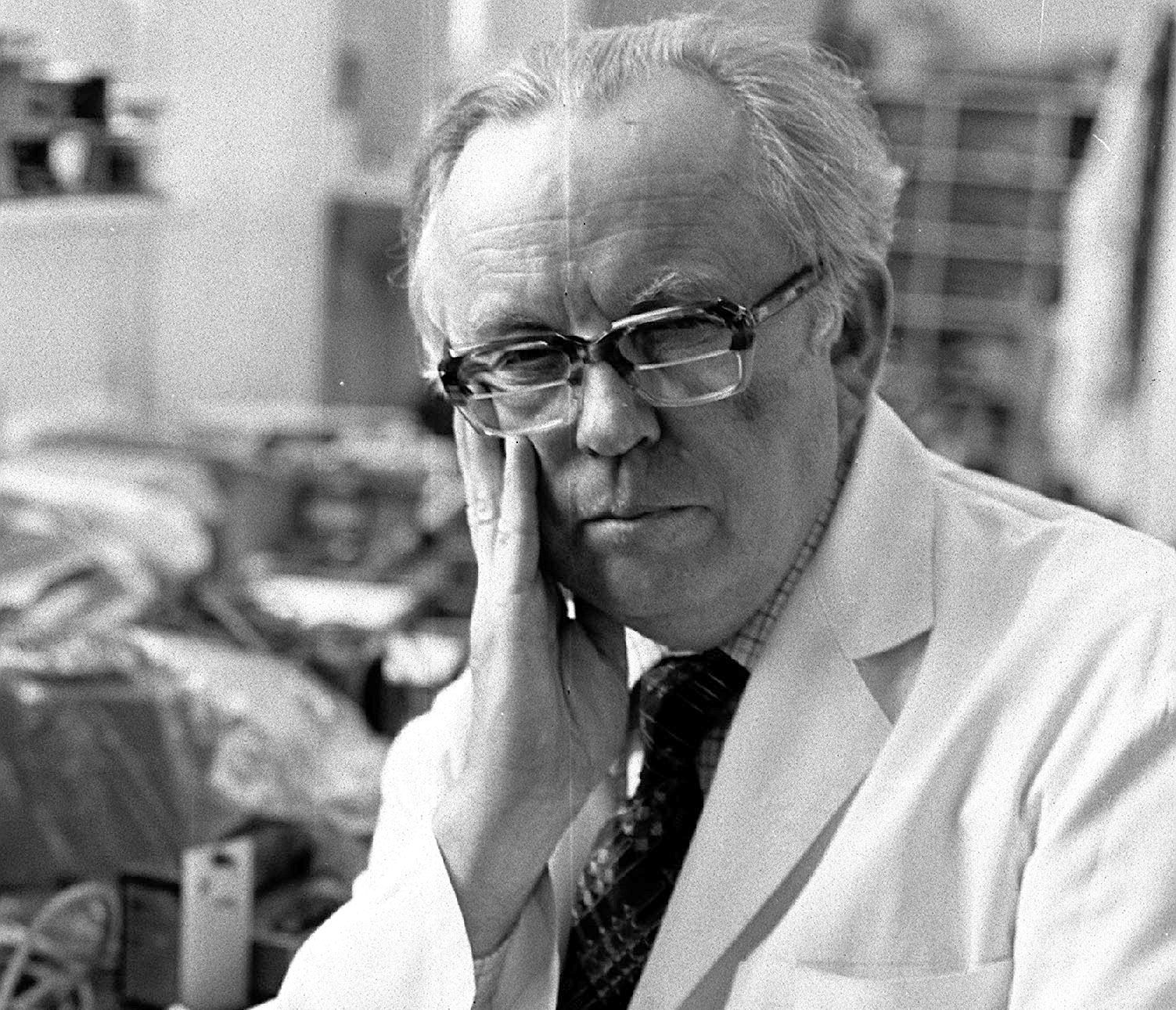 A photo of Frank Partridge with his portable defibrillator 